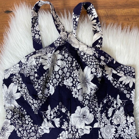 🔥SOLD🔥 Maeve by Anthropologie Magda Halter Jumpsuit Navy - Picture 3 of 16